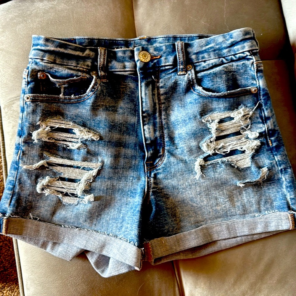 American Eagle Outfitters Distressed Denim Shorts - Women's Size 6